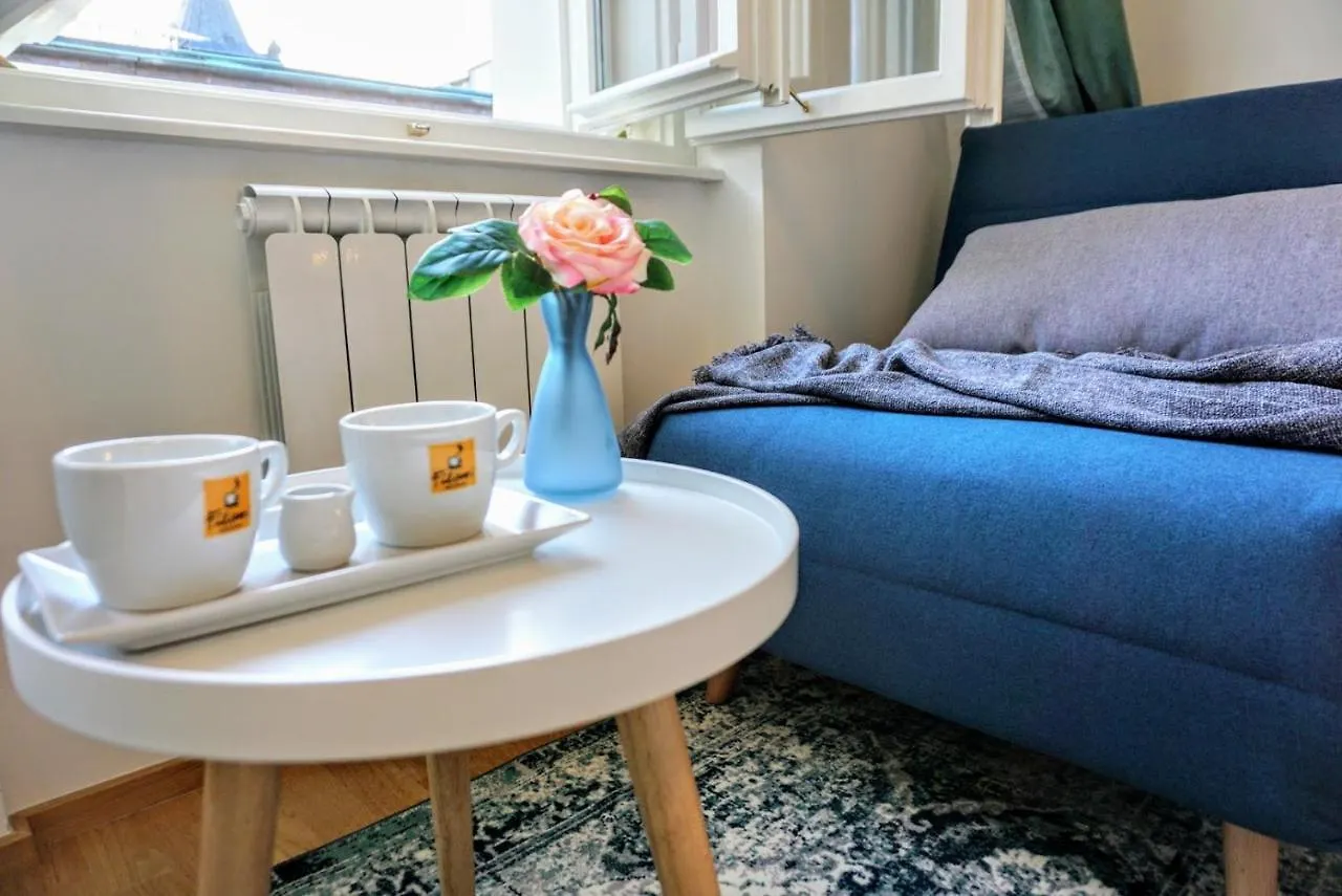 Apartment W Apartment, Vintage Style, Next To Wenceslas Square, Prague Center