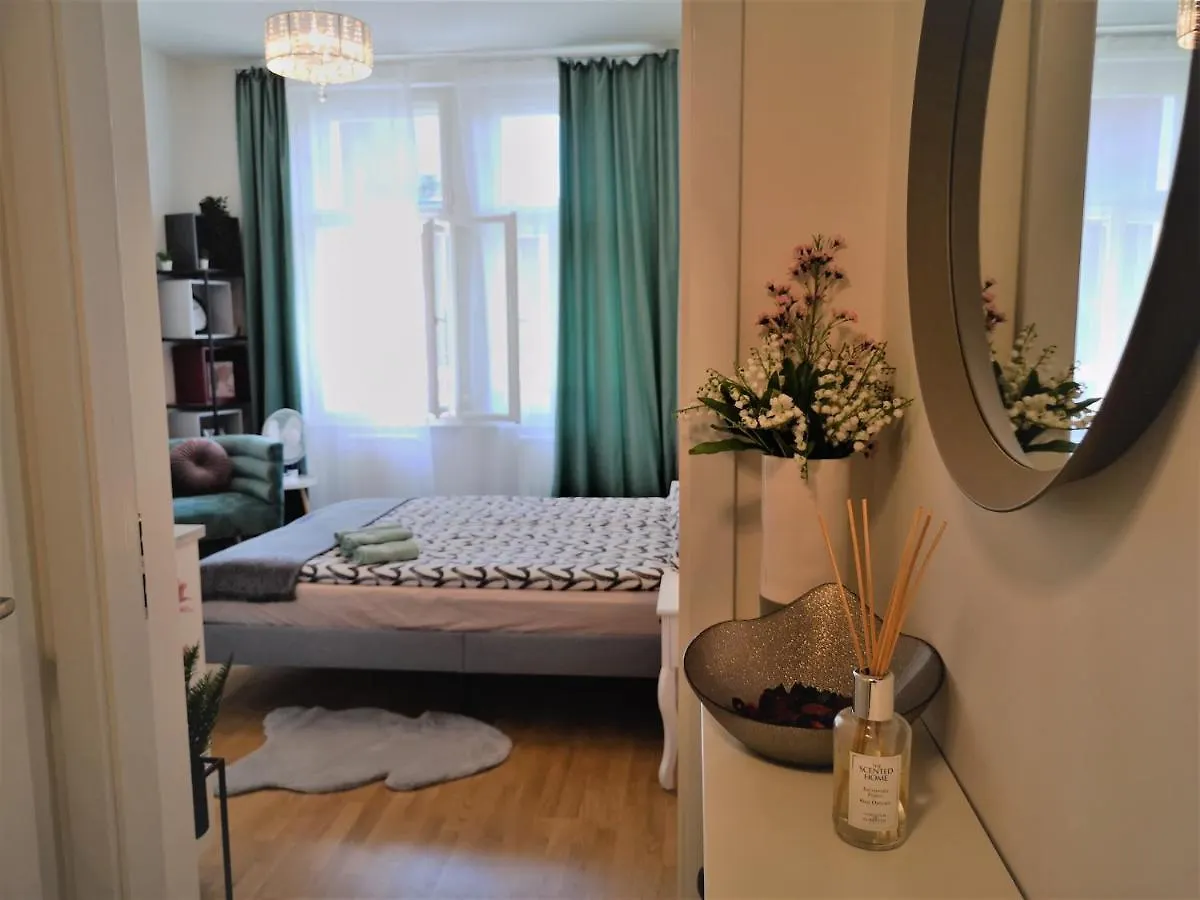 Apartment W Apartment, Vintage Style, Next To Wenceslas Square, Prague Center Czech Republic