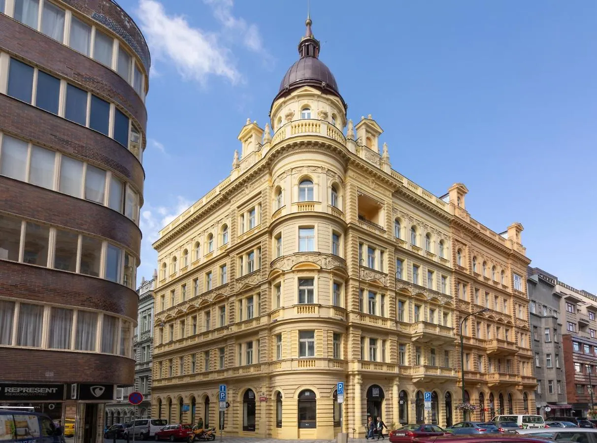 W Apartment, Vintage Style, Next To Wenceslas Square, Prague Center