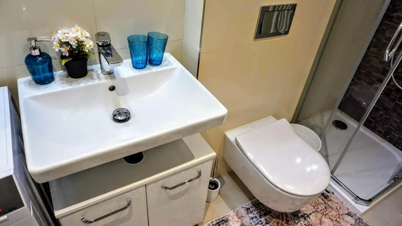 W Apartment, Vintage Style, Next To Wenceslas Square, Prague Center Apartment